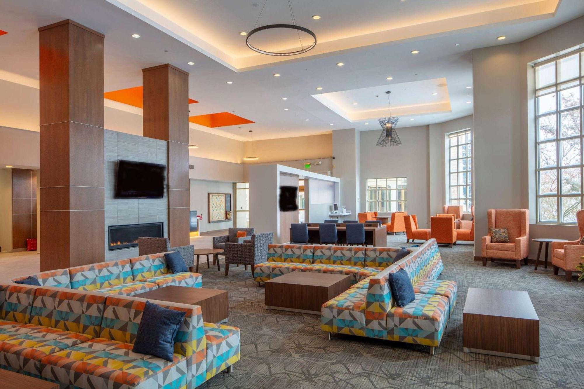 คอลเลเจียน โฮเทล แอนด์ สวีท, เทรดมาร์ก คอลเล็กชั่น บาย วินด์แฮม Hotel ซีราคิวส์ ภายนอก รูปภาพ