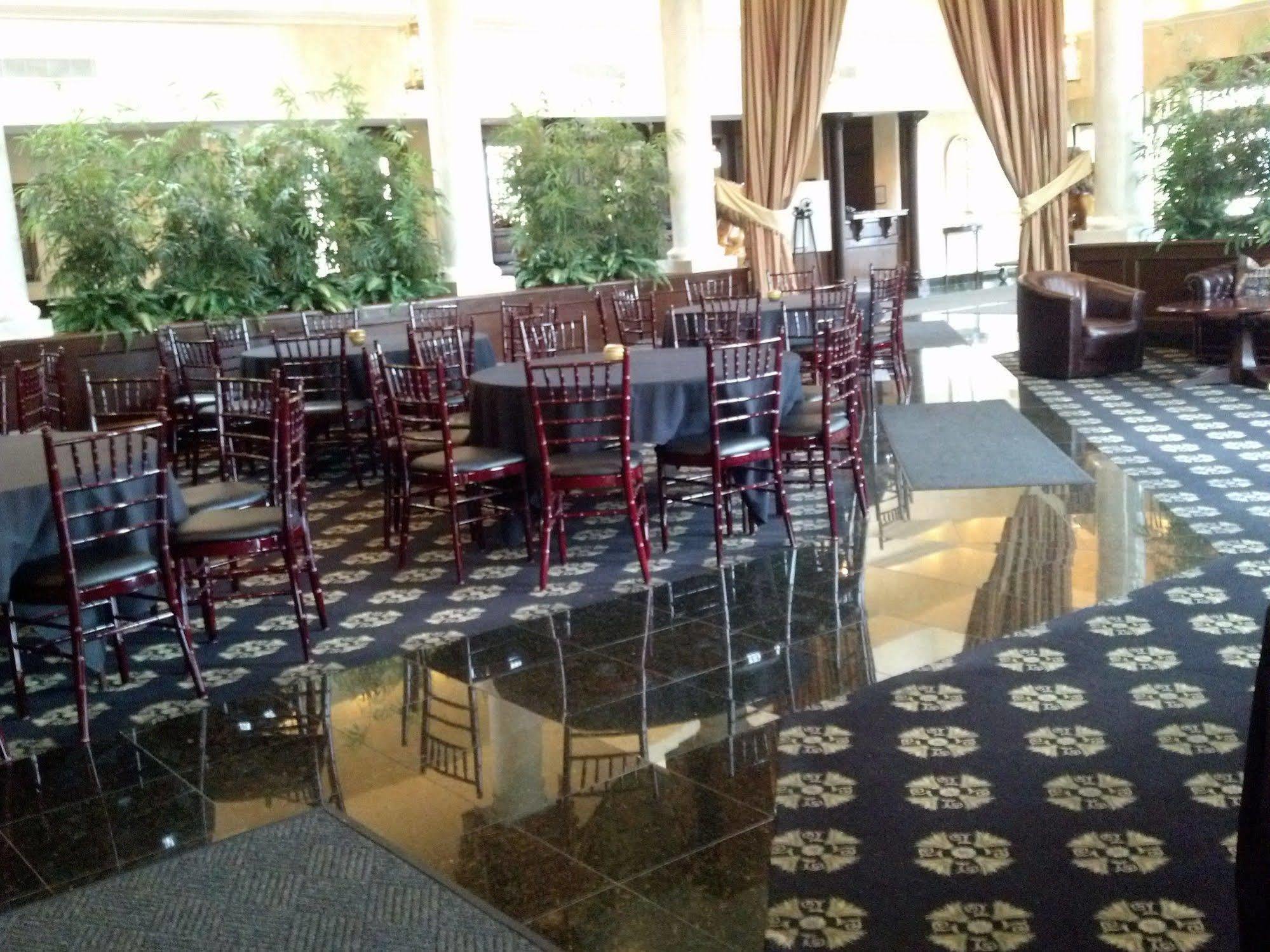 คอลเลเจียน โฮเทล แอนด์ สวีท, เทรดมาร์ก คอลเล็กชั่น บาย วินด์แฮม Hotel ซีราคิวส์ ภายนอก รูปภาพ